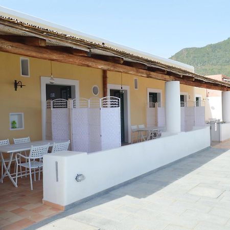 Вілла Orizzonte Relais Leni Екстер'єр фото